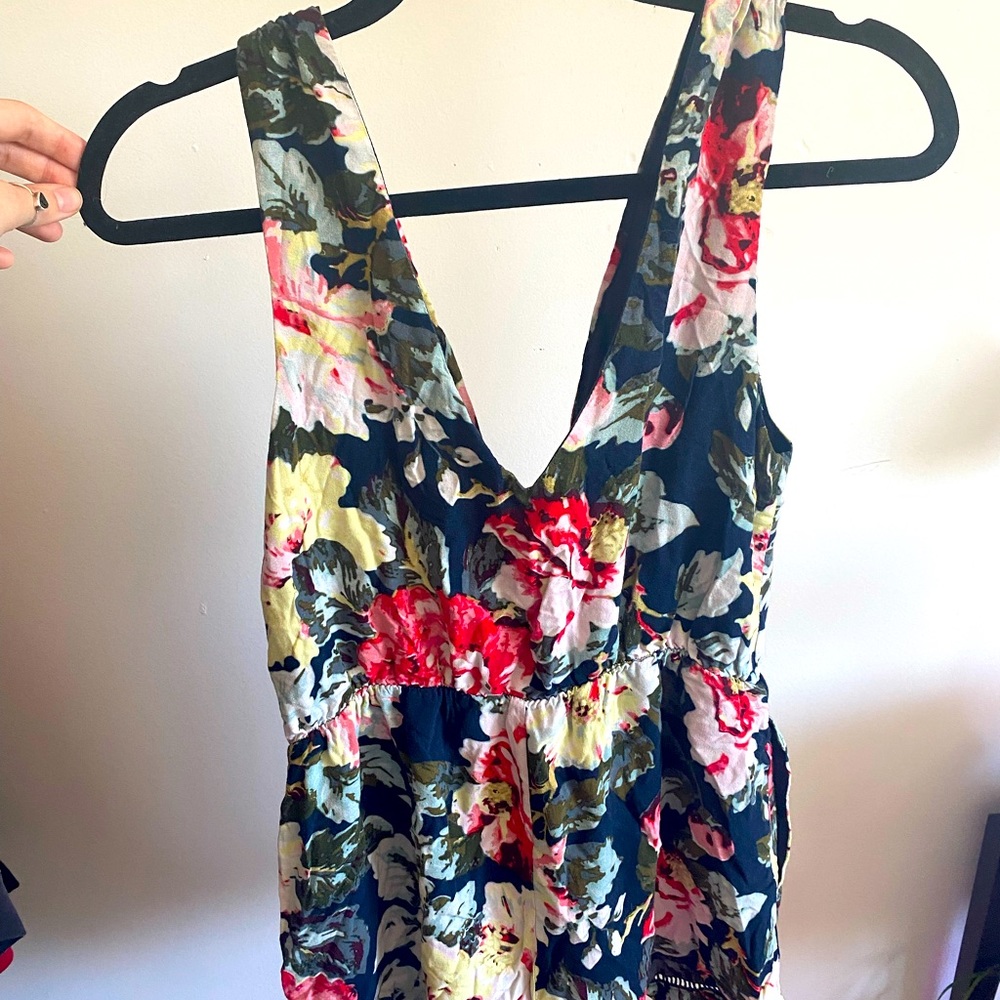 Mink pink patterned romper, V-neck, size M